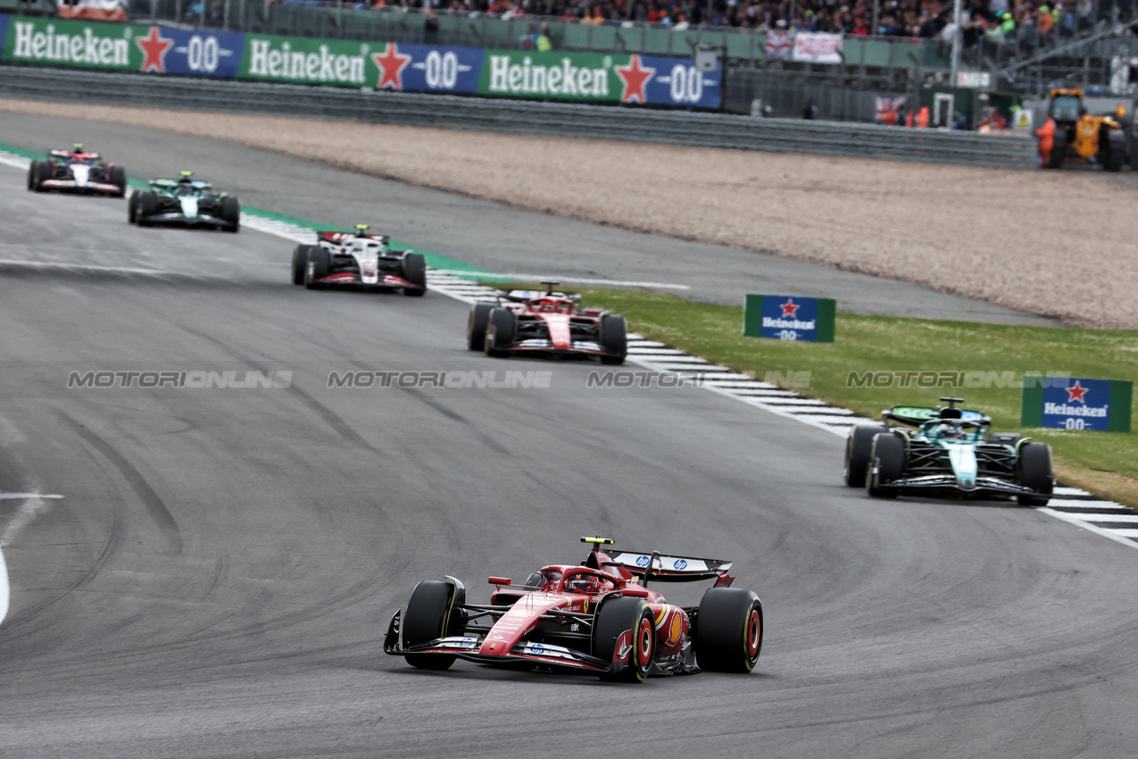 GP GRAN BRETAGNA, Carlos Sainz Jr (ESP) Ferrari SF-24.

07.07.2024. Formula 1 World Championship, Rd 12, British Grand Prix, Silverstone, England, Gara Day.

 - www.xpbimages.com, EMail: requests@xpbimages.com © Copyright: Davenport / XPB Images