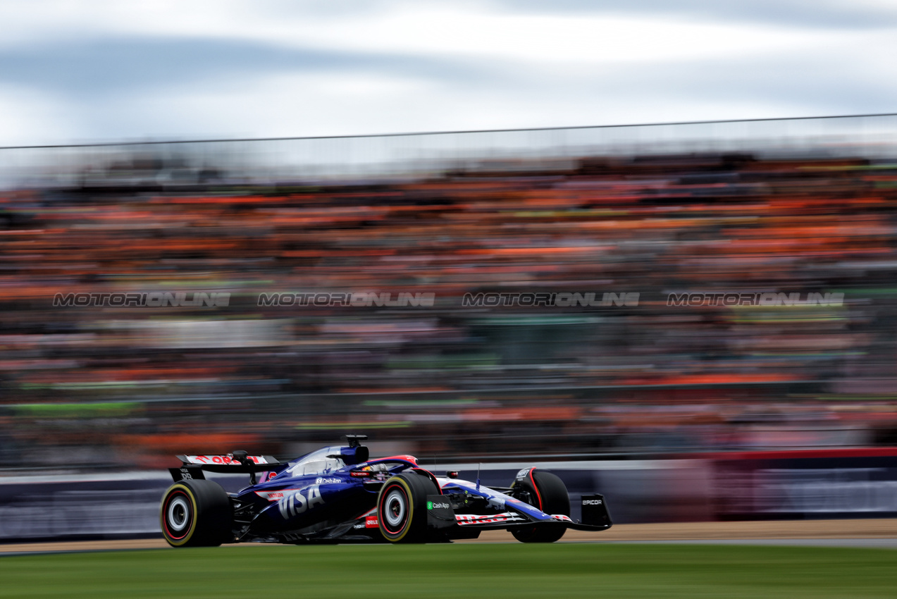 GP GRAN BRETAGNA, Daniel Ricciardo (AUS) RB VCARB 01.

07.07.2024. Formula 1 World Championship, Rd 12, British Grand Prix, Silverstone, England, Gara Day.

 - www.xpbimages.com, EMail: requests@xpbimages.com © Copyright: Coates / XPB Images