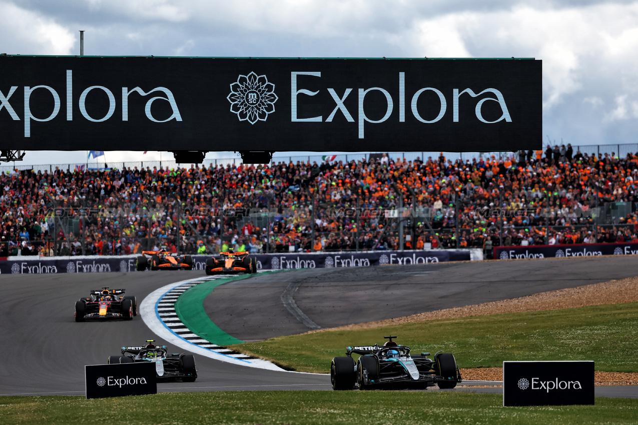 GP GRAN BRETAGNA, George Russell (GBR) Mercedes AMG F1 W15.

07.07.2024. Formula 1 World Championship, Rd 12, British Grand Prix, Silverstone, England, Gara Day.

 - www.xpbimages.com, EMail: requests@xpbimages.com © Copyright: Coates / XPB Images