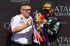 GP GRAN BRETAGNA, 
(L to R): Peter Bonnington (GBR) Mercedes AMG F1 Gara Engineer celebrates on the podium with vincitore Lewis Hamilton (GBR) Mercedes AMG F1. 07.07.2024. Formula 1 World Championship, Rd 12, British Grand Prix, Silverstone, England, Gara Day. - www.xpbimages.com, EMail: requests@xpbimages.com © Copyright: Batchelor / XPB Images