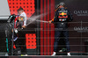 GP GRAN BRETAGNA, Max Verstappen (NLD) Red Bull Racing, second; Peter Bonnington (GBR) Mercedes AMG F1 Gara Engineer; Lewis Hamilton (GBR) Mercedes AMG F1, vincitore; Lando Norris (GBR) McLaren, third. 07.07.2024. Formula 1 World Championship, Rd 12, British Grand Prix, Silverstone, England, Gara Day. - www.xpbimages.com, EMail: requests@xpbimages.com © Copyright: Batchelor / XPB Images