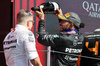 GP GRAN BRETAGNA, Gara winner Lewis Hamilton (GBR) Mercedes AMG F1 celebrates on the podium with Peter Bonnington (GBR) Mercedes AMG F1 Gara Engineer.

07.07.2024. Formula 1 World Championship, Rd 12, British Grand Prix, Silverstone, England, Gara Day.

 - www.xpbimages.com, EMail: requests@xpbimages.com © Copyright: Davenport / XPB Images