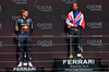 GP GRAN BRETAGNA, (L to R): Max Verstappen (NLD) Red Bull Racing celebrates his second position on the podium with vincitore Lewis Hamilton (GBR) Mercedes AMG F1.

07.07.2024. Formula 1 World Championship, Rd 12, British Grand Prix, Silverstone, England, Gara Day.

 - www.xpbimages.com, EMail: requests@xpbimages.com © Copyright: Coates / XPB Images