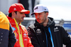 GP GRAN BRETAGNA, (L to R): Carlos Sainz Jr (ESP) Ferrari with Pierre Gasly (FRA) Alpine F1 Team on the drivers' parade.

07.07.2024. Formula 1 World Championship, Rd 12, British Grand Prix, Silverstone, England, Gara Day.

- www.xpbimages.com, EMail: requests@xpbimages.com © Copyright: Batchelor / XPB Images