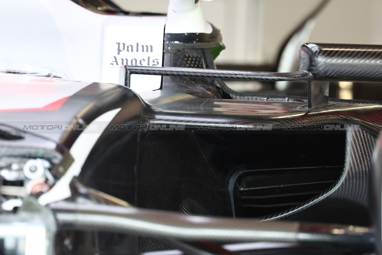 GP GRAN BRETAGNA, Haas Sidepod.
04.07.2024. Formula 1 World Championship, Rd 12, British Grand Prix, Silverstone, England, Preparation Day.
- www.xpbimages.com, EMail: requests@xpbimages.com © Copyright: Batchelor / XPB Images