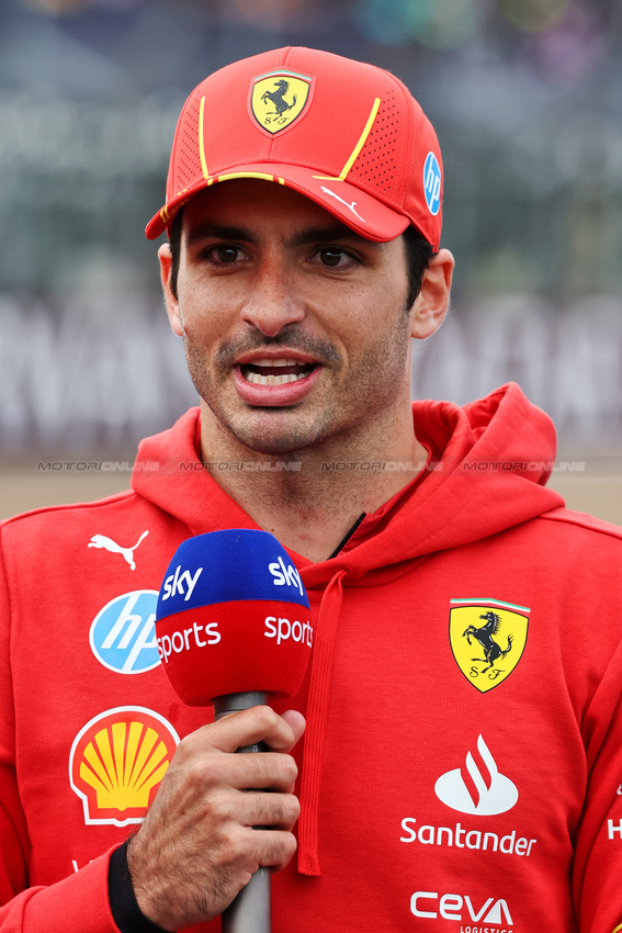 GP GRAN BRETAGNA, Carlos Sainz Jr (ESP) Ferrari.

04.07.2024. Formula 1 World Championship, Rd 12, British Grand Prix, Silverstone, England, Preparation Day.

- www.xpbimages.com, EMail: requests@xpbimages.com © Copyright: Moy / XPB Images