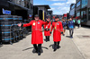 GP GRAN BRETAGNA, Paddock Atmosfera - Chelsea Pensioners.

04.07.2024. Formula 1 World Championship, Rd 12, British Grand Prix, Silverstone, England, Preparation Day.

- www.xpbimages.com, EMail: requests@xpbimages.com © Copyright: Moy / XPB Images