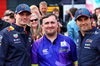 GP GRAN BRETAGNA, (L to R): Max Verstappen (NLD) Red Bull Racing with Luke Littler (GBR) Darts Player e Sergio Perez (MEX) Red Bull Racing.

04.07.2024. Formula 1 World Championship, Rd 12, British Grand Prix, Silverstone, England, Preparation Day.

 - www.xpbimages.com, EMail: requests@xpbimages.com © Copyright: Coates / XPB Images