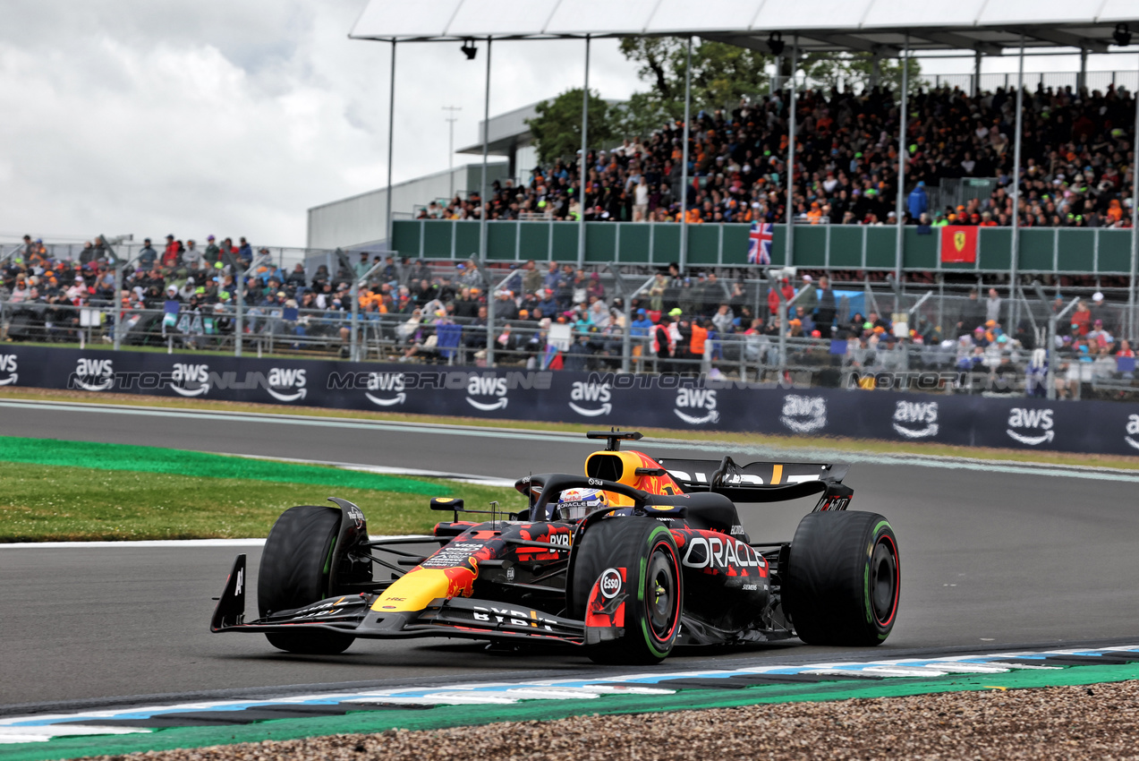GP GRAN BRETAGNA, Max Verstappen (NLD) Red Bull Racing RB20.

06.07.2024. Formula 1 World Championship, Rd 12, British Grand Prix, Silverstone, England, Qualifiche Day.

- www.xpbimages.com, EMail: requests@xpbimages.com © Copyright: Bearne / XPB Images