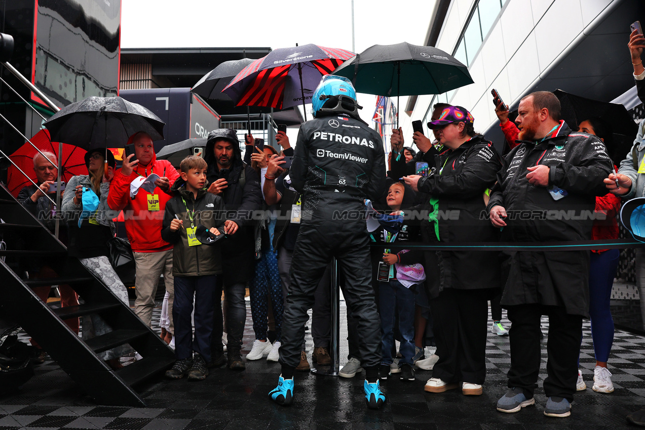 GP GRAN BRETAGNA, George Russell (GBR) Mercedes AMG F1.

06.07.2024. Formula 1 World Championship, Rd 12, British Grand Prix, Silverstone, England, Qualifiche Day.

 - www.xpbimages.com, EMail: requests@xpbimages.com © Copyright: Coates / XPB Images