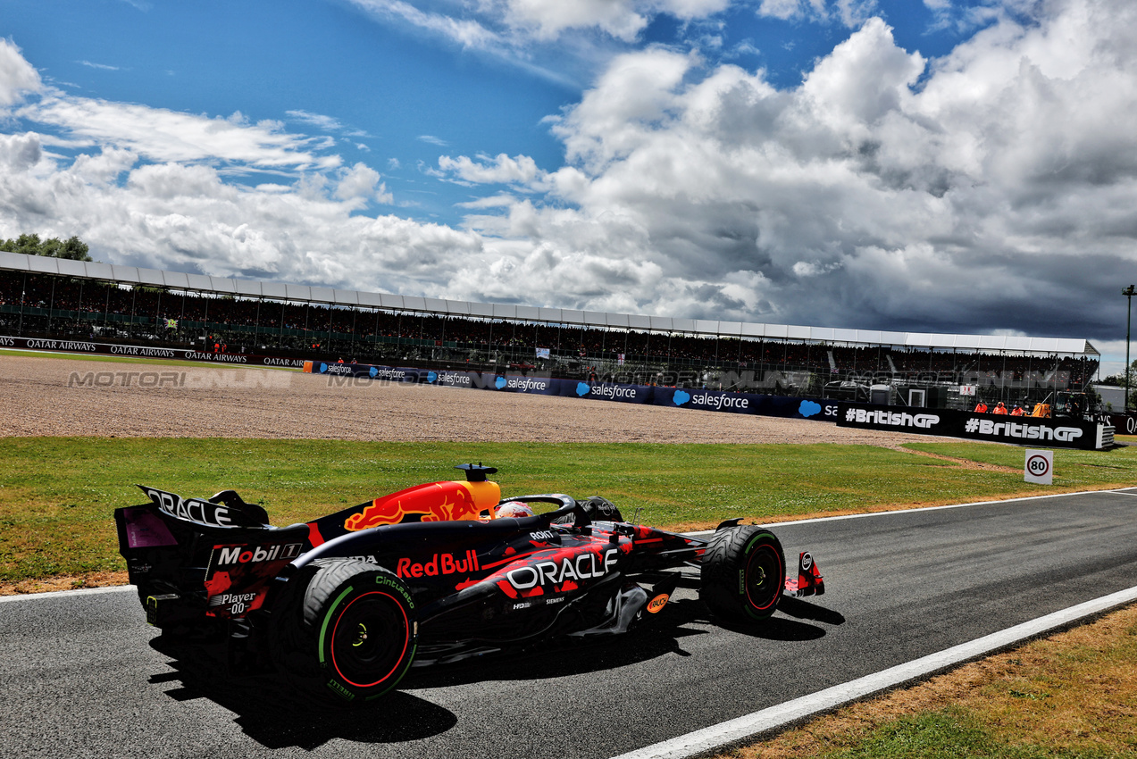 GP GRAN BRETAGNA, Max Verstappen (NLD) Red Bull Racing RB20.

06.07.2024. Formula 1 World Championship, Rd 12, British Grand Prix, Silverstone, England, Qualifiche Day.

- www.xpbimages.com, EMail: requests@xpbimages.com © Copyright: Charniaux / XPB Images