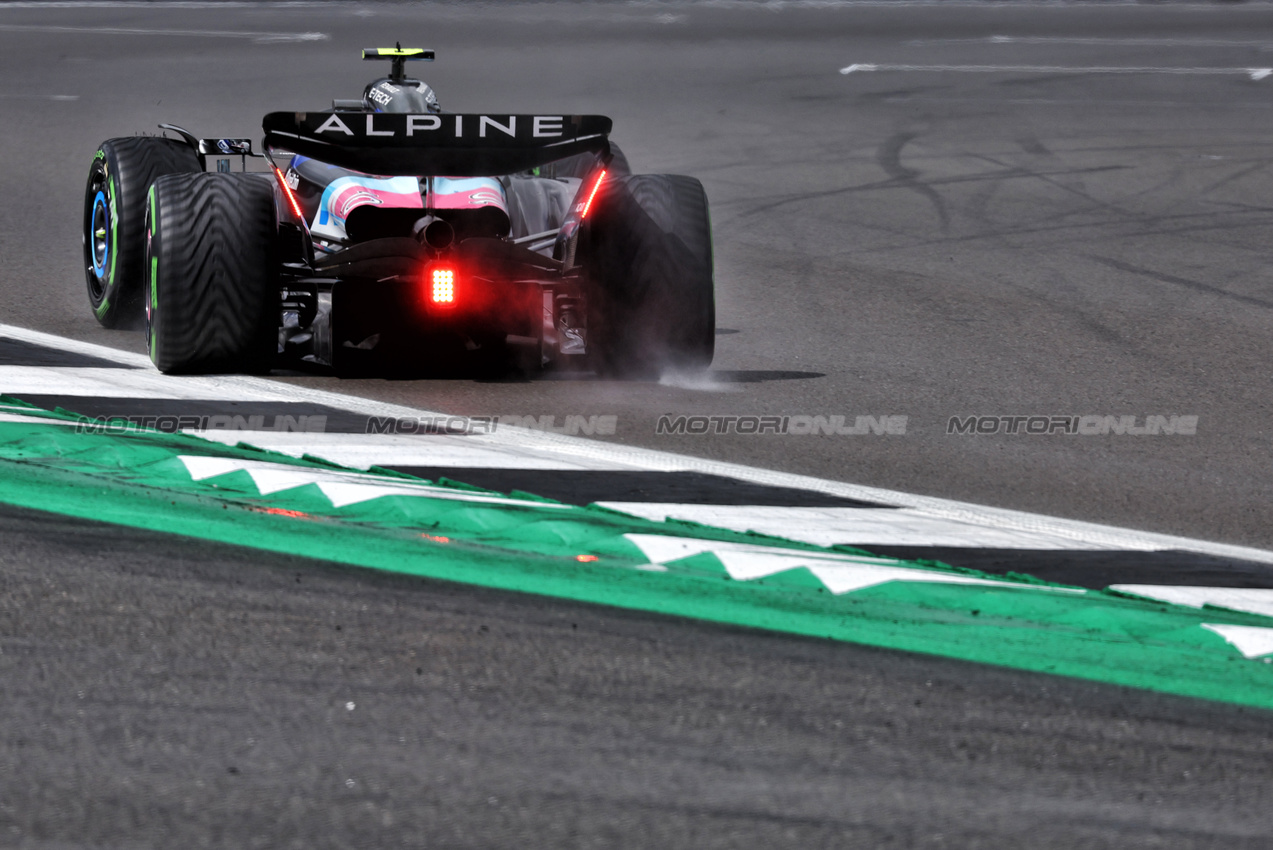 GP GRAN BRETAGNA, Pierre Gasly (FRA) Alpine F1 Team A524.

06.07.2024. Formula 1 World Championship, Rd 12, British Grand Prix, Silverstone, England, Qualifiche Day.

- www.xpbimages.com, EMail: requests@xpbimages.com © Copyright: Bearne / XPB Images
