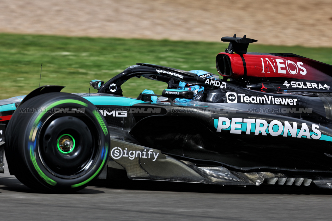 GP GRAN BRETAGNA, George Russell (GBR) Mercedes AMG F1 W15.

06.07.2024. Formula 1 World Championship, Rd 12, British Grand Prix, Silverstone, England, Qualifiche Day.

- www.xpbimages.com, EMail: requests@xpbimages.com © Copyright: Bearne / XPB Images