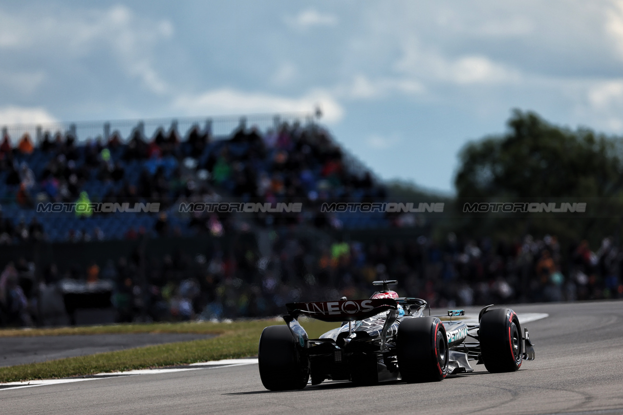 GP GRAN BRETAGNA, George Russell (GBR) Mercedes AMG F1 W15.

06.07.2024. Formula 1 World Championship, Rd 12, British Grand Prix, Silverstone, England, Qualifiche Day.

- www.xpbimages.com, EMail: requests@xpbimages.com © Copyright: Rew / XPB Images