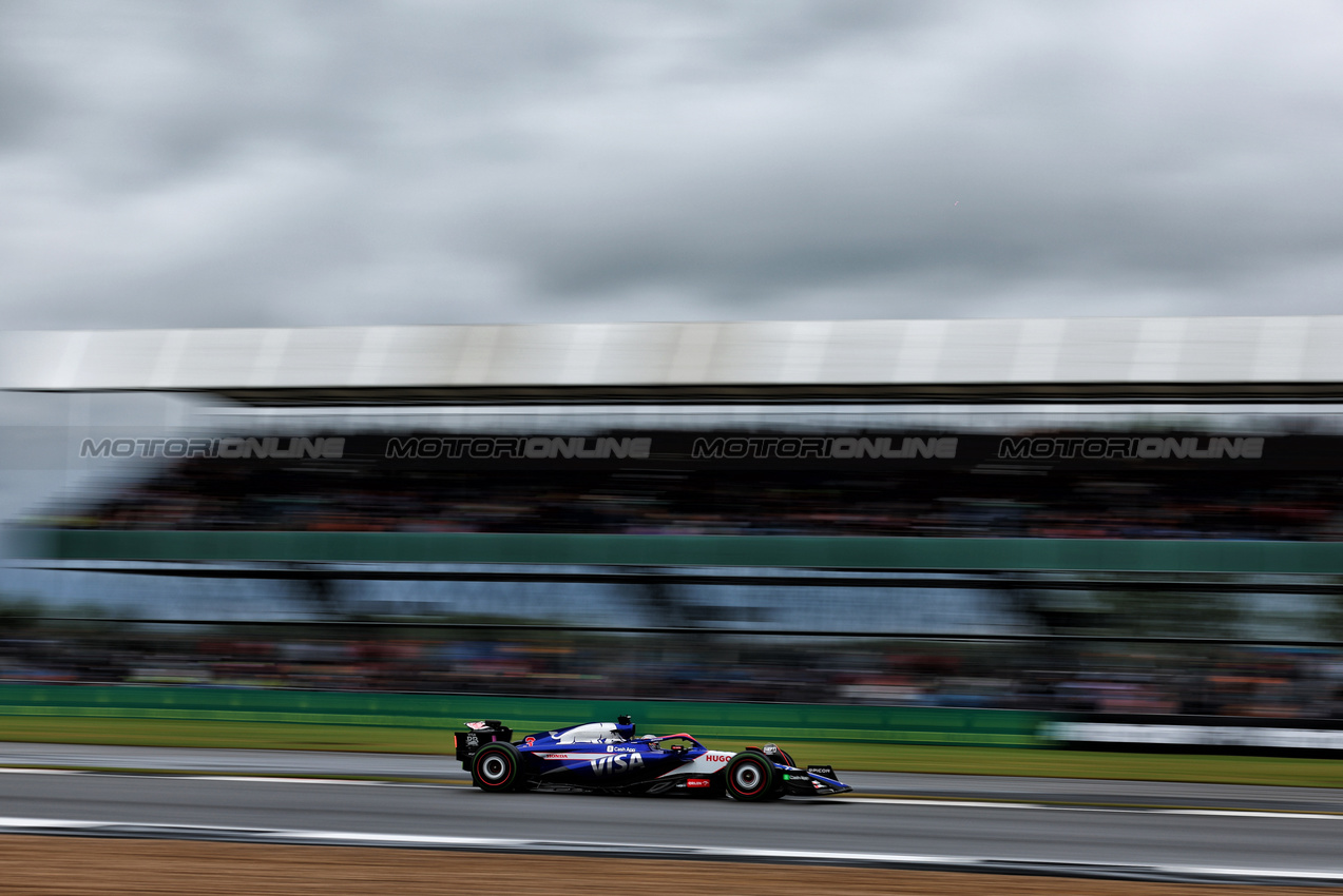 GP GRAN BRETAGNA, Daniel Ricciardo (AUS) RB VCARB 01.

06.07.2024. Formula 1 World Championship, Rd 12, British Grand Prix, Silverstone, England, Qualifiche Day.

 - www.xpbimages.com, EMail: requests@xpbimages.com © Copyright: Coates / XPB Images