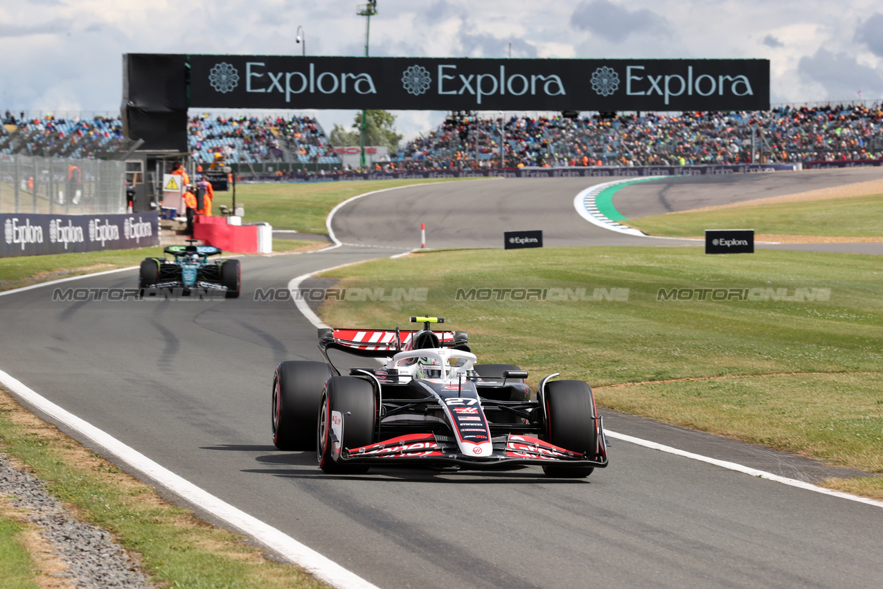 GP GRAN BRETAGNA, Nico Hulkenberg (GER) Haas VF-24.

06.07.2024. Formula 1 World Championship, Rd 12, British Grand Prix, Silverstone, England, Qualifiche Day.

 - www.xpbimages.com, EMail: requests@xpbimages.com © Copyright: Davenport / XPB Images