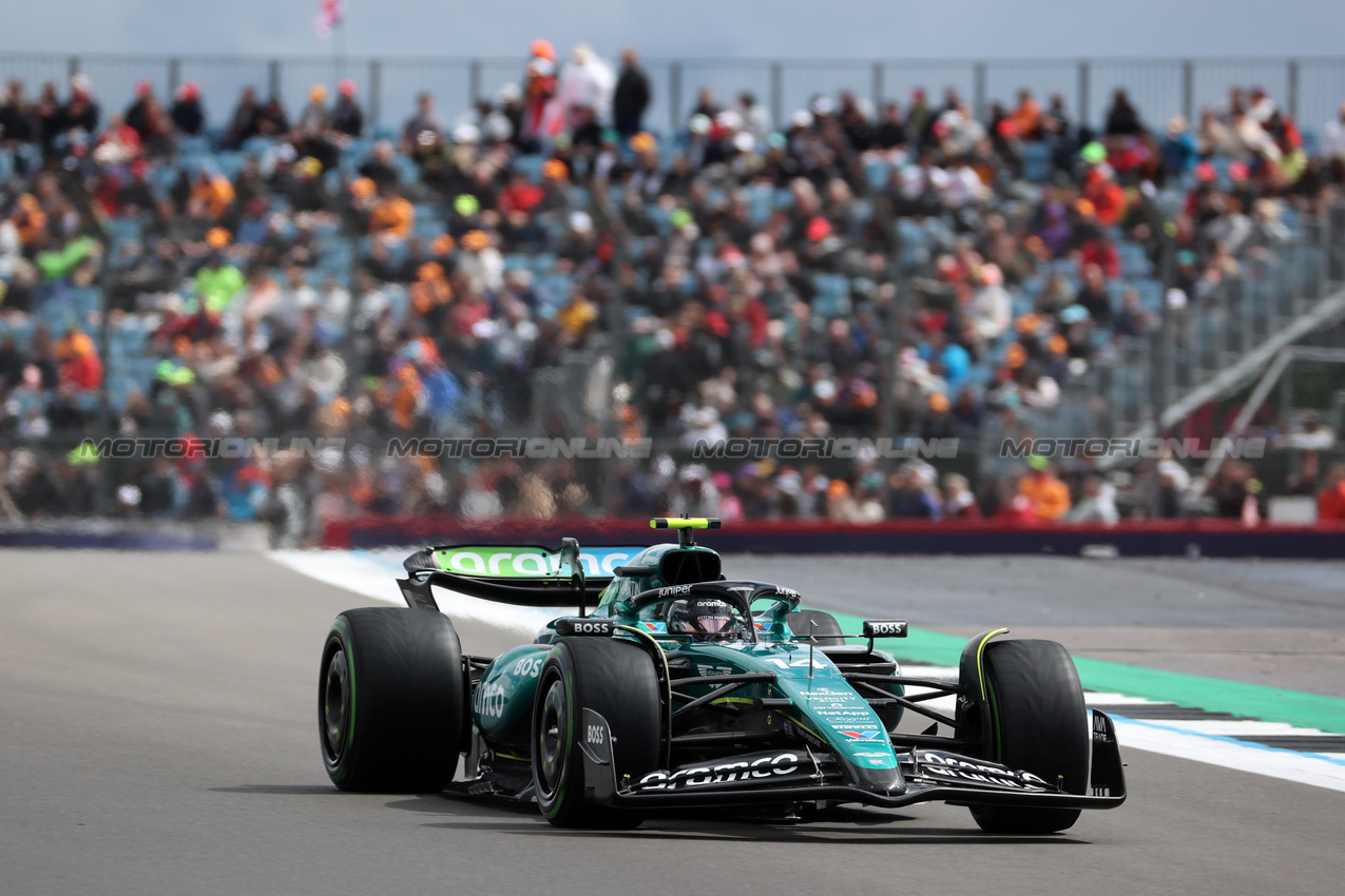 GP GRAN BRETAGNA, Fernando Alonso (ESP) Aston Martin F1 Team AMR24.

06.07.2024. Formula 1 World Championship, Rd 12, British Grand Prix, Silverstone, England, Qualifiche Day.

 - www.xpbimages.com, EMail: requests@xpbimages.com © Copyright: Davenport / XPB Images