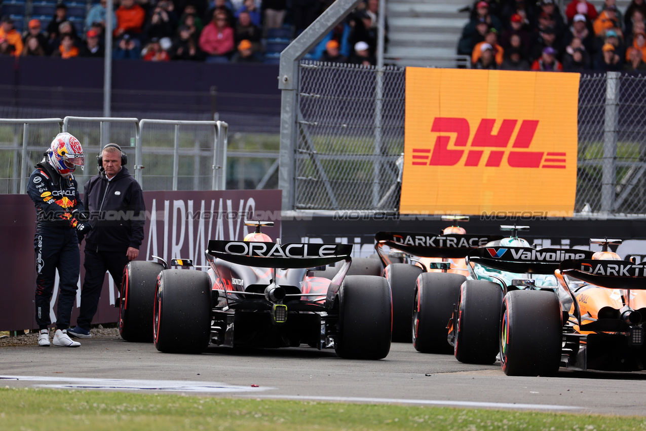 GP GRAN BRETAGNA, Max Verstappen (NLD) Red Bull Racing RB20 in qualifying parc ferme.

06.07.2024. Formula 1 World Championship, Rd 12, British Grand Prix, Silverstone, England, Qualifiche Day.

 - www.xpbimages.com, EMail: requests@xpbimages.com © Copyright: Davenport / XPB Images