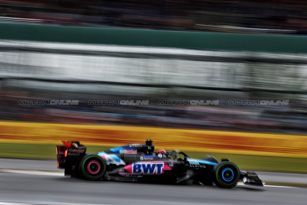 GP GRAN BRETAGNA, Esteban Ocon (FRA) Alpine F1 Team A524.

06.07.2024. Formula 1 World Championship, Rd 12, British Grand Prix, Silverstone, England, Qualifiche Day.

 - www.xpbimages.com, EMail: requests@xpbimages.com © Copyright: Coates / XPB Images