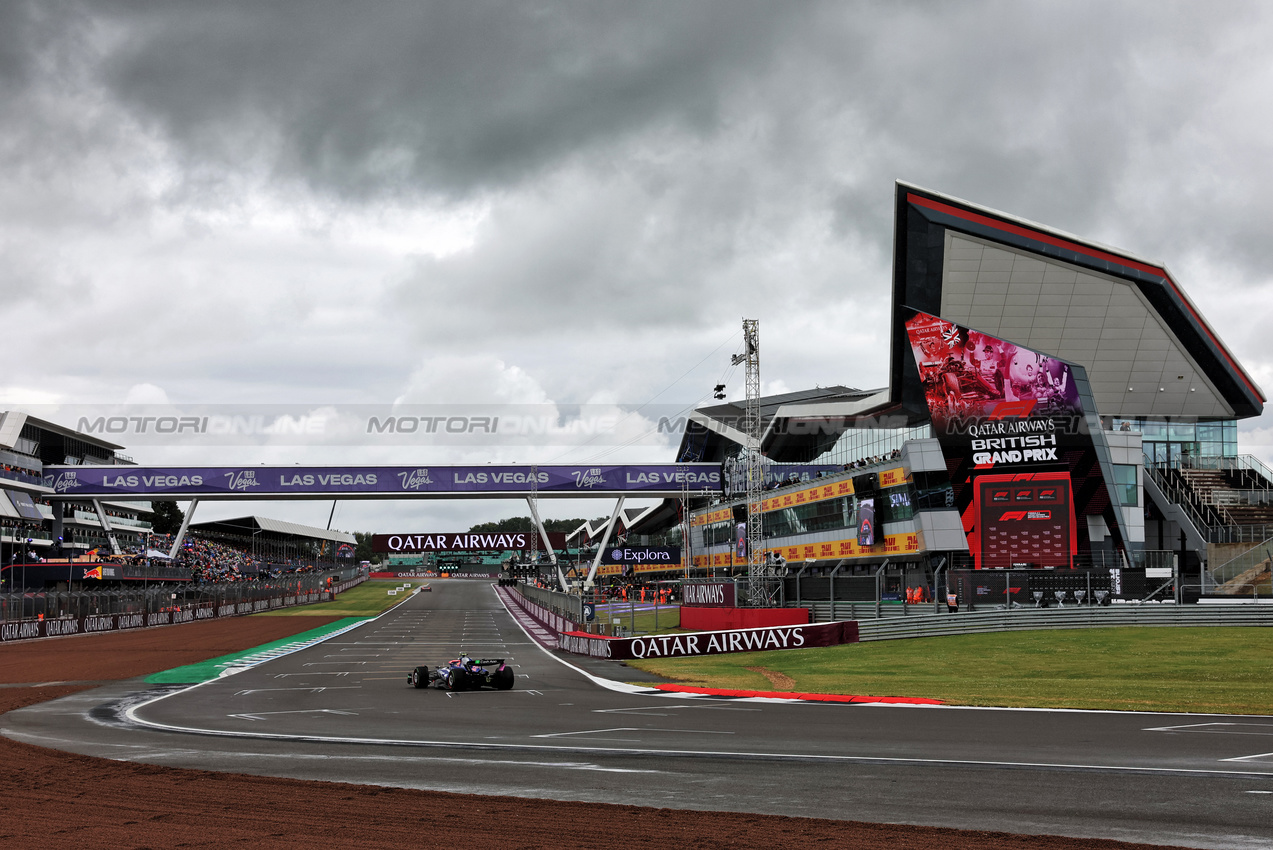 GP GRAN BRETAGNA, Yuki Tsunoda (JPN) RB VCARB 01.

06.07.2024. Formula 1 World Championship, Rd 12, British Grand Prix, Silverstone, England, Qualifiche Day.

- www.xpbimages.com, EMail: requests@xpbimages.com © Copyright: Rew / XPB Images