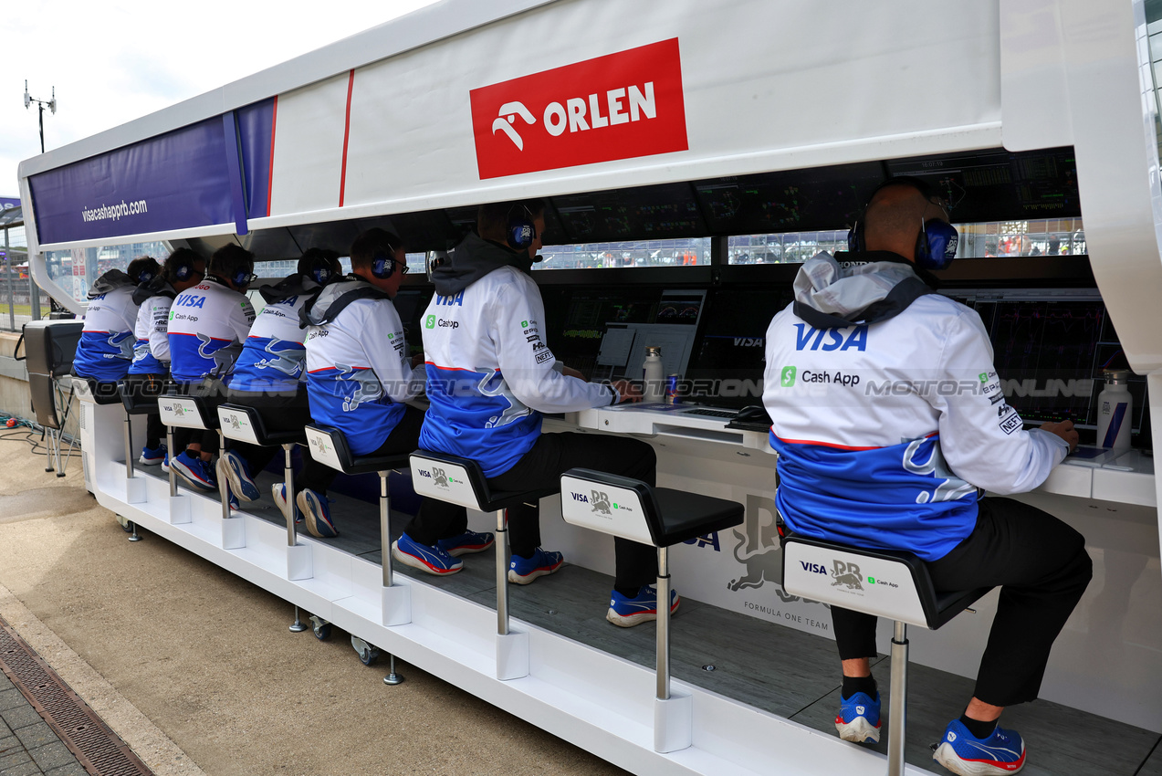 GP GRAN BRETAGNA, RB pit gantry.

05.07.2024. Formula 1 World Championship, Rd 12, British Grand Prix, Silverstone, England, Practice Day.

- www.xpbimages.com, EMail: requests@xpbimages.com © Copyright: Batchelor / XPB Images