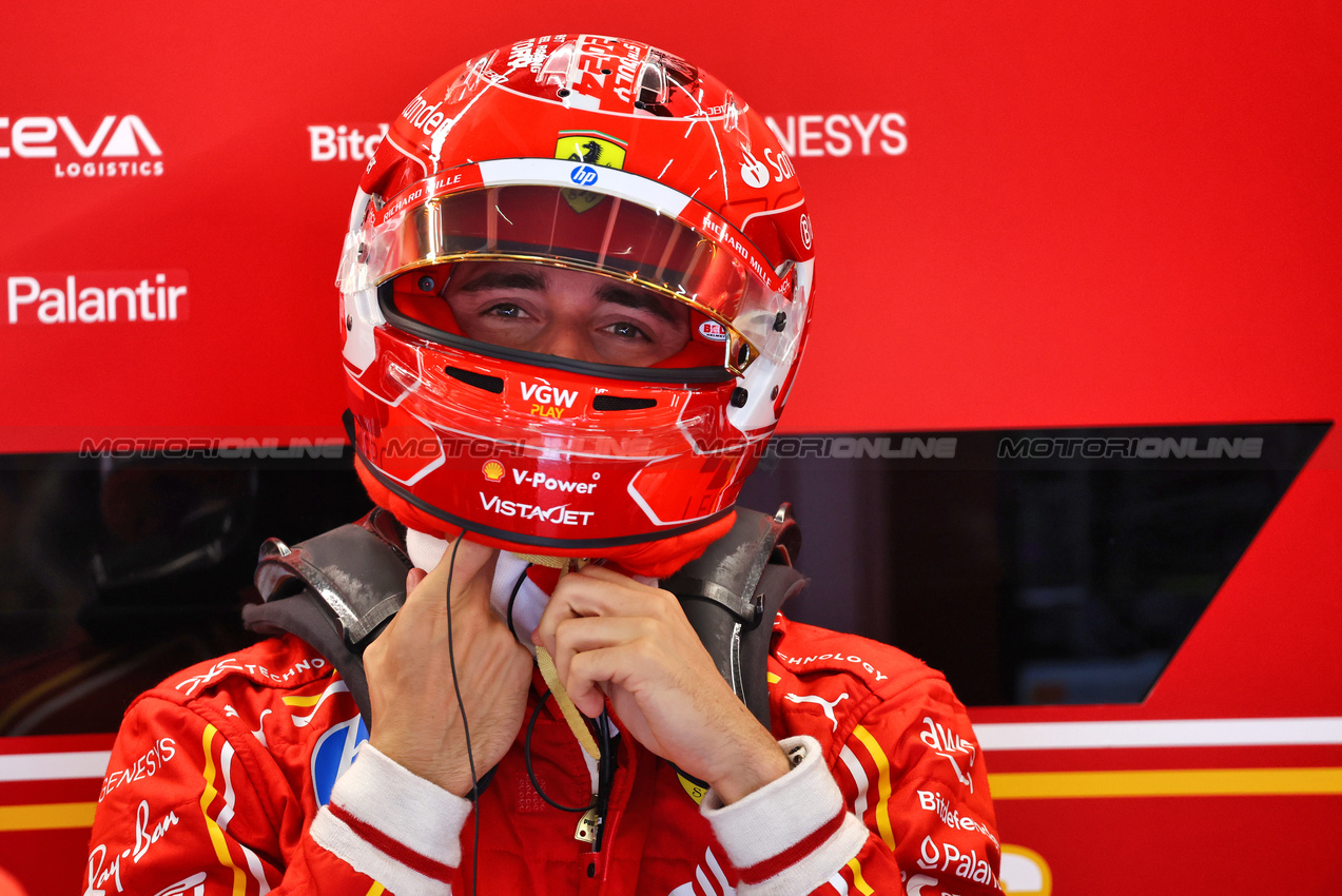 GP GRAN BRETAGNA, Charles Leclerc (MON) Ferrari.

05.07.2024. Formula 1 World Championship, Rd 12, British Grand Prix, Silverstone, England, Practice Day.

- www.xpbimages.com, EMail: requests@xpbimages.com © Copyright: Batchelor / XPB Images