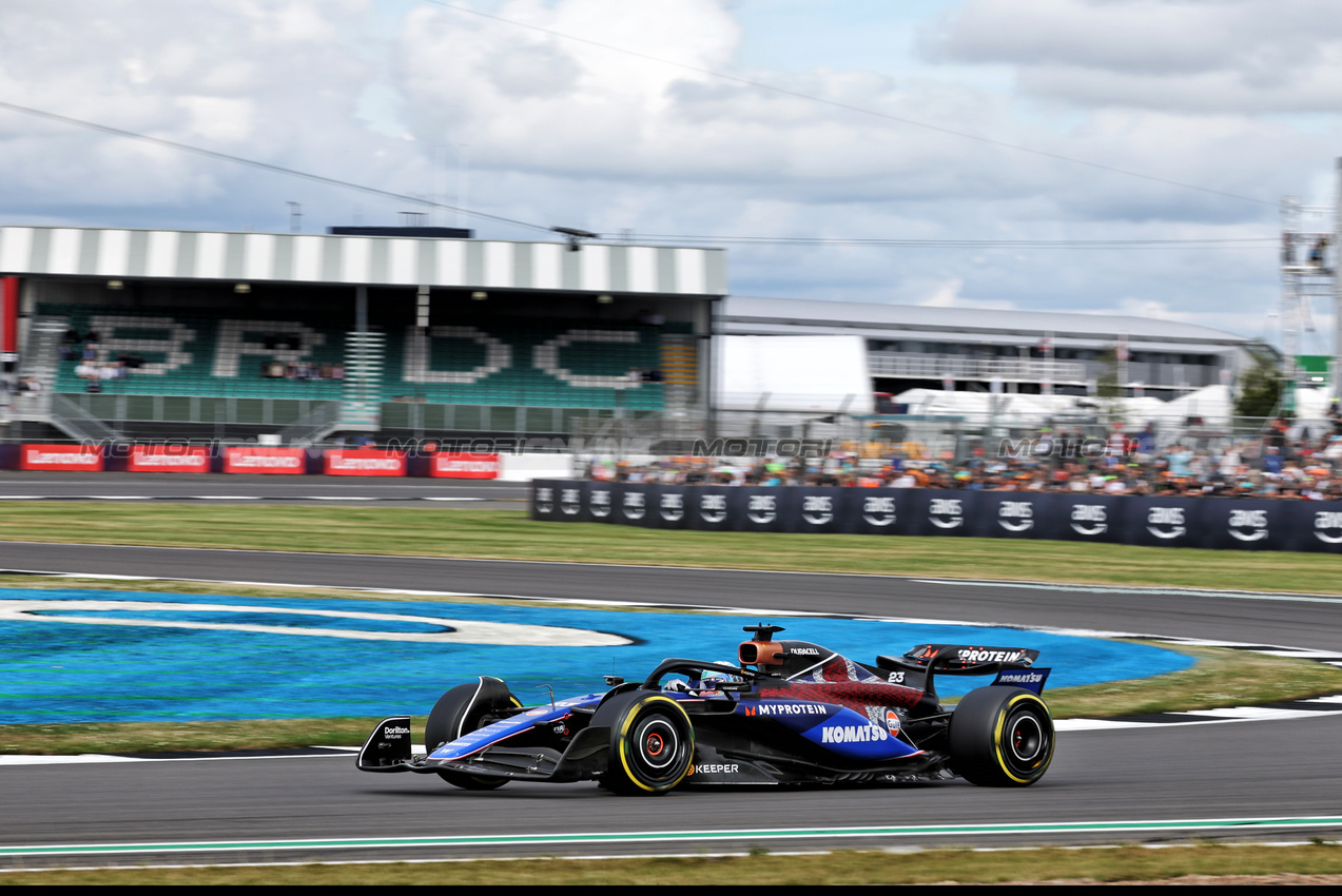 GP GRAN BRETAGNA, Alexander Albon (THA) Williams Racing FW46.

05.07.2024. Formula 1 World Championship, Rd 12, British Grand Prix, Silverstone, England, Practice Day.

- www.xpbimages.com, EMail: requests@xpbimages.com © Copyright: Bearne / XPB Images