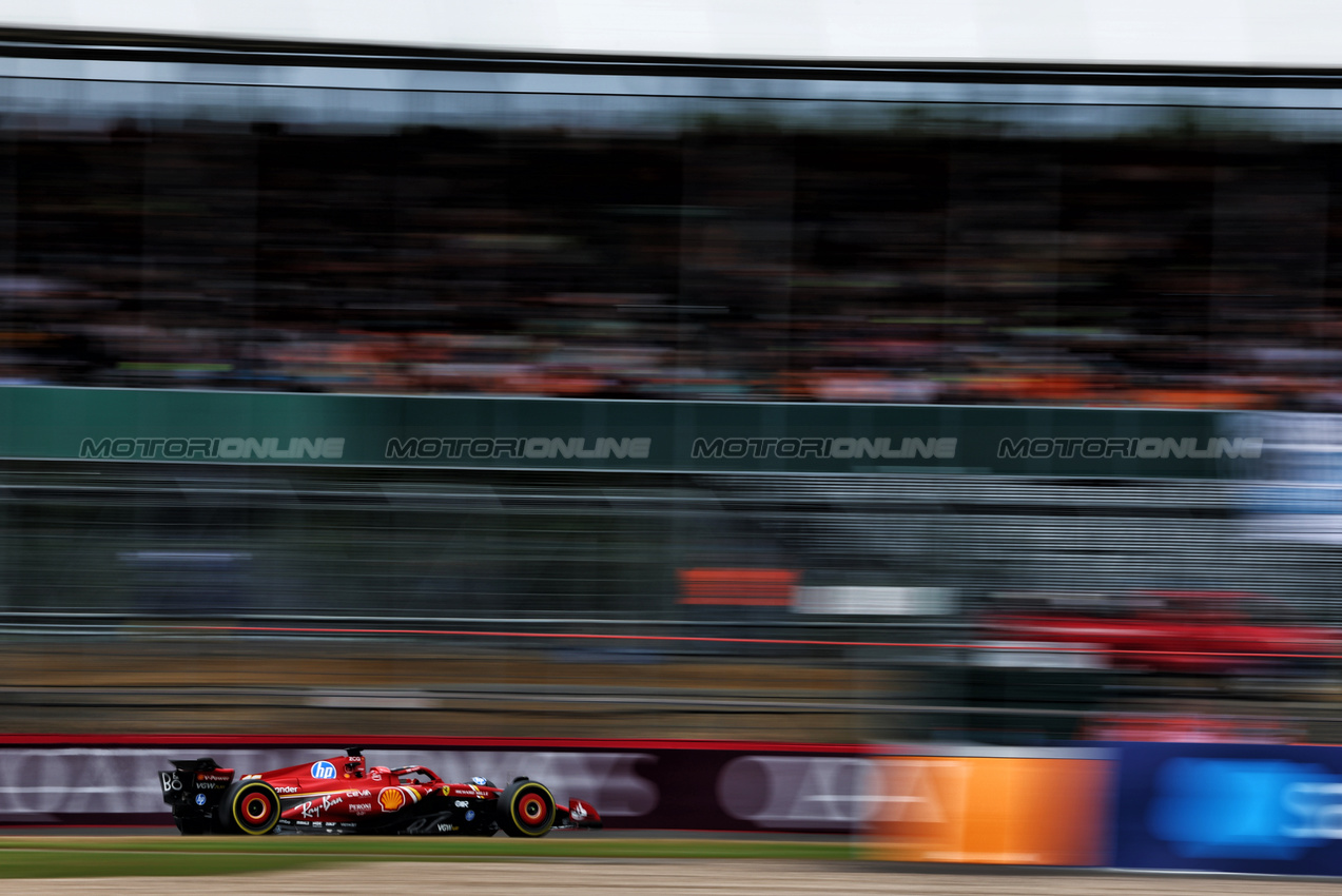 GP GRAN BRETAGNA, Charles Leclerc (MON) Ferrari SF-24.

05.07.2024. Formula 1 World Championship, Rd 12, British Grand Prix, Silverstone, England, Practice Day.

- www.xpbimages.com, EMail: requests@xpbimages.com © Copyright: Charniaux / XPB Images