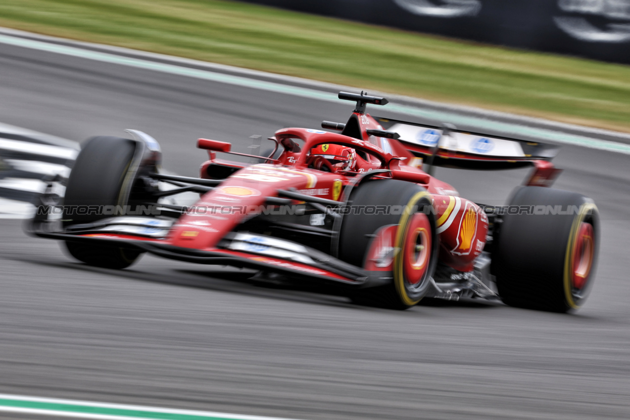 GP GRAN BRETAGNA, Charles Leclerc (MON) Ferrari SF-24.

05.07.2024. Formula 1 World Championship, Rd 12, British Grand Prix, Silverstone, England, Practice Day.

- www.xpbimages.com, EMail: requests@xpbimages.com © Copyright: Bearne / XPB Images