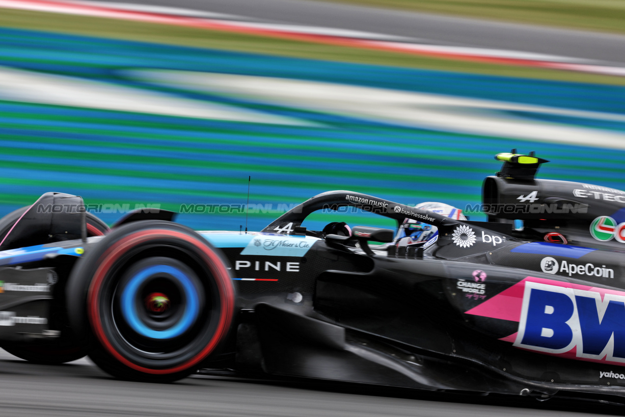 GP GRAN BRETAGNA, Pierre Gasly (FRA) Alpine F1 Team A524.

05.07.2024. Formula 1 World Championship, Rd 12, British Grand Prix, Silverstone, England, Practice Day.

- www.xpbimages.com, EMail: requests@xpbimages.com © Copyright: Bearne / XPB Images