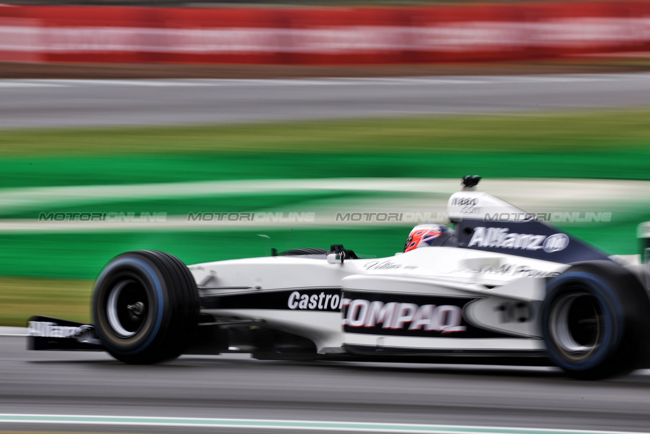 GP GRAN BRETAGNA, Jenson Button (GBR) Sky Sports F1 Presenter / Williams Racing Senior Advisor in his 2000 Williams FW22.

05.07.2024. Formula 1 World Championship, Rd 12, British Grand Prix, Silverstone, England, Practice Day.

- www.xpbimages.com, EMail: requests@xpbimages.com © Copyright: Bearne / XPB Images