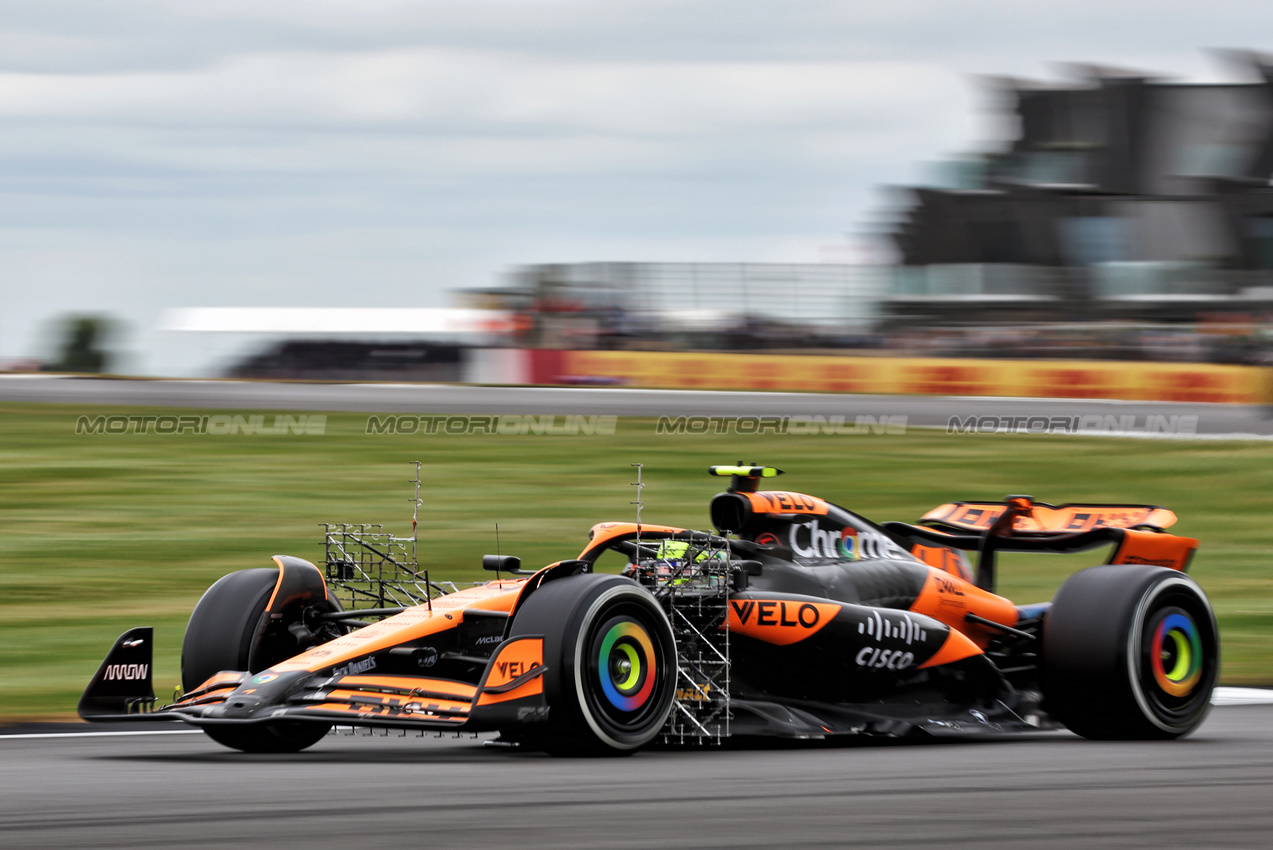 GP GRAN BRETAGNA, Lando Norris (GBR) McLaren MCL38 with sensor equipment.

05.07.2024. Formula 1 World Championship, Rd 12, British Grand Prix, Silverstone, England, Practice Day.

- www.xpbimages.com, EMail: requests@xpbimages.com © Copyright: Bearne / XPB Images