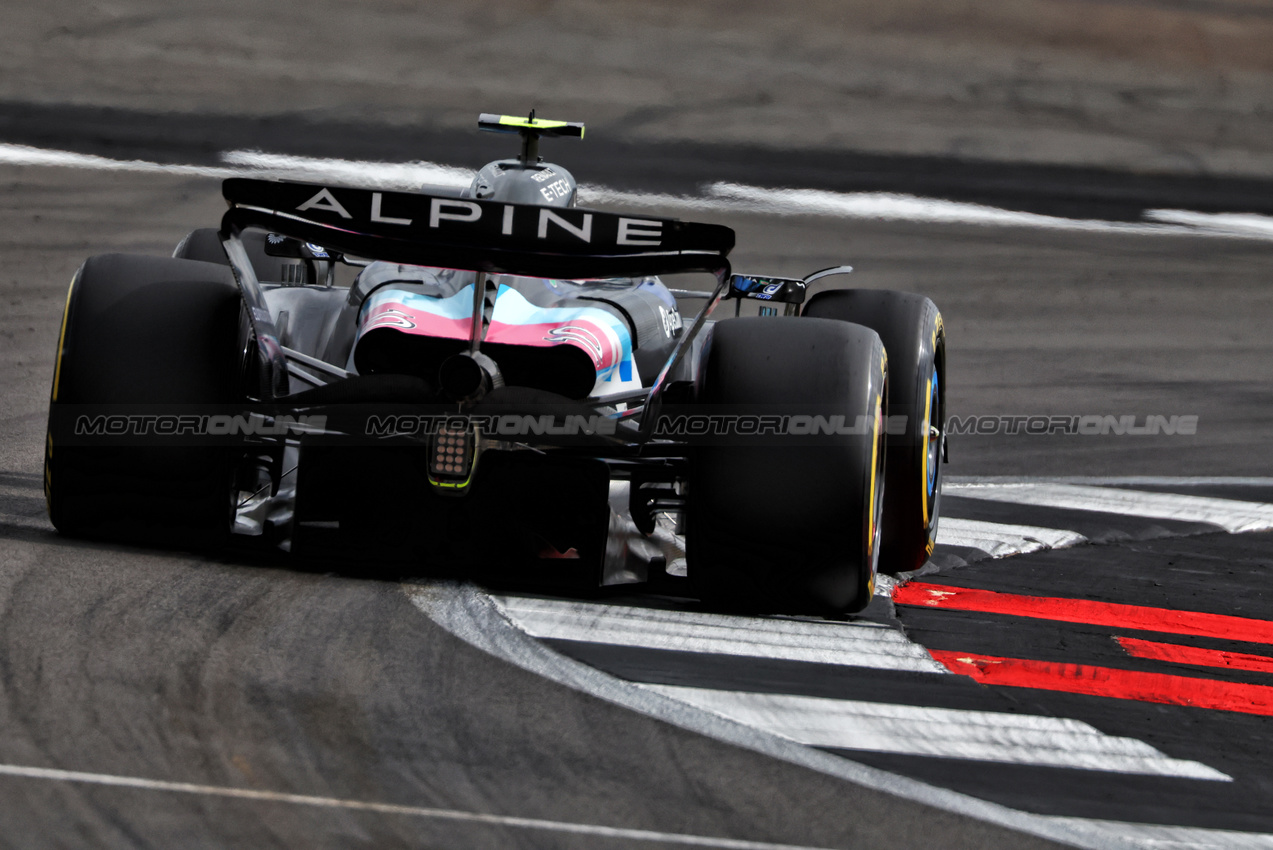 GP GRAN BRETAGNA, Pierre Gasly (FRA) Alpine F1 Team A524.

05.07.2024. Formula 1 World Championship, Rd 12, British Grand Prix, Silverstone, England, Practice Day.

 - www.xpbimages.com, EMail: requests@xpbimages.com © Copyright: Coates / XPB Images