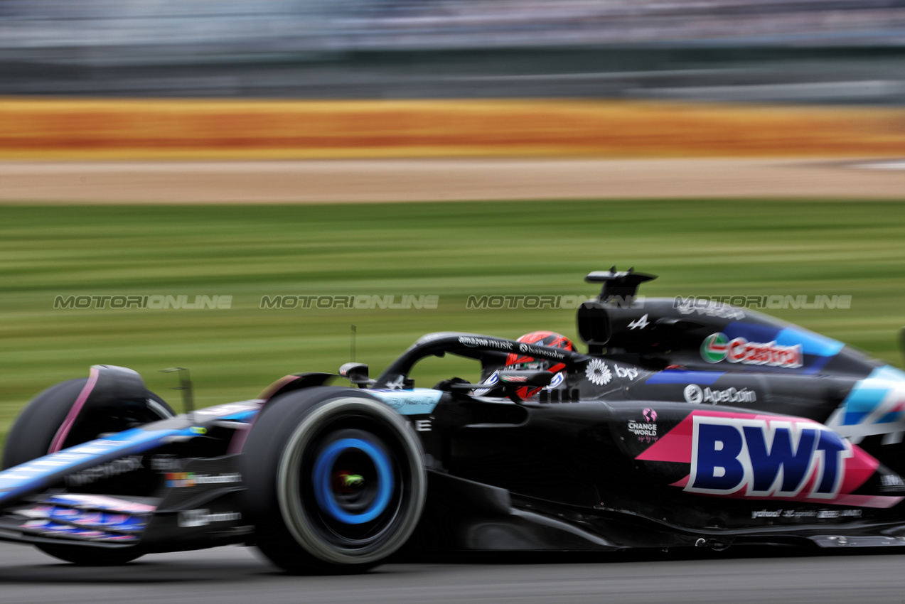 GP GRAN BRETAGNA, Esteban Ocon (FRA) Alpine F1 Team A524.

05.07.2024. Formula 1 World Championship, Rd 12, British Grand Prix, Silverstone, England, Practice Day.

- www.xpbimages.com, EMail: requests@xpbimages.com © Copyright: Bearne / XPB Images