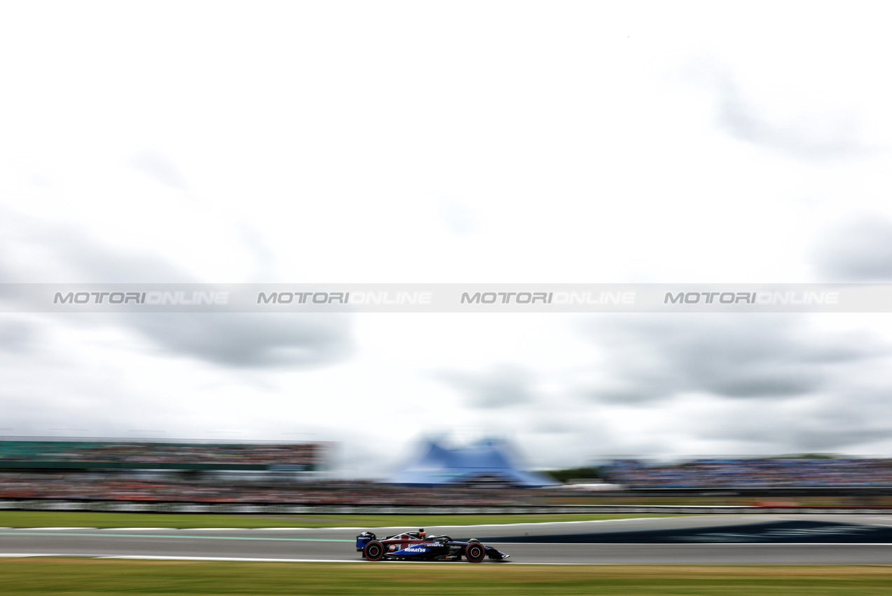GP GRAN BRETAGNA, Alexander Albon (THA) Williams Racing FW46.

05.07.2024. Formula 1 World Championship, Rd 12, British Grand Prix, Silverstone, England, Practice Day.

- www.xpbimages.com, EMail: requests@xpbimages.com © Copyright: Charniaux / XPB Images