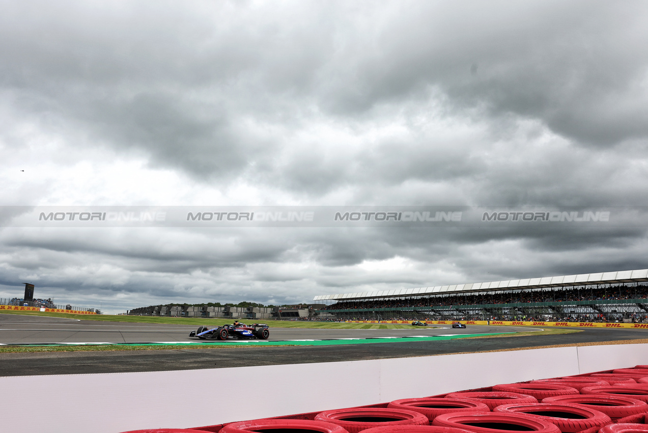 GP GRAN BRETAGNA, Alexander Albon (THA) Williams Racing FW46.

05.07.2024. Formula 1 World Championship, Rd 12, British Grand Prix, Silverstone, England, Practice Day.

- www.xpbimages.com, EMail: requests@xpbimages.com © Copyright: Bearne / XPB Images