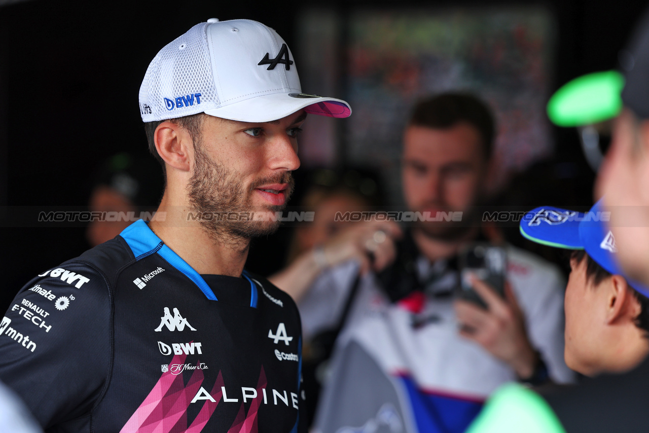 GP IMOLA, Pierre Gasly (FRA) Alpine F1 Team on the drivers' parade.

19.05.2024. Formula 1 World Championship, Rd 7, Emilia Romagna Grand Prix, Imola, Italy, Gara Day.

 - www.xpbimages.com, EMail: requests@xpbimages.com © Copyright: Staley / XPB Images