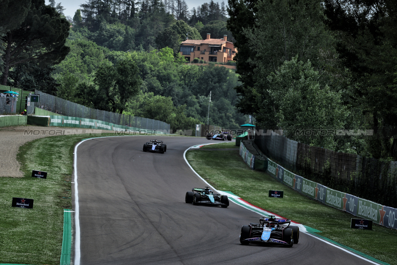 GP IMOLA, Esteban Ocon (FRA) Alpine F1 Team A524.

19.05.2024. Formula 1 World Championship, Rd 7, Emilia Romagna Grand Prix, Imola, Italy, Gara Day.

 - www.xpbimages.com, EMail: requests@xpbimages.com © Copyright: Staley / XPB Images