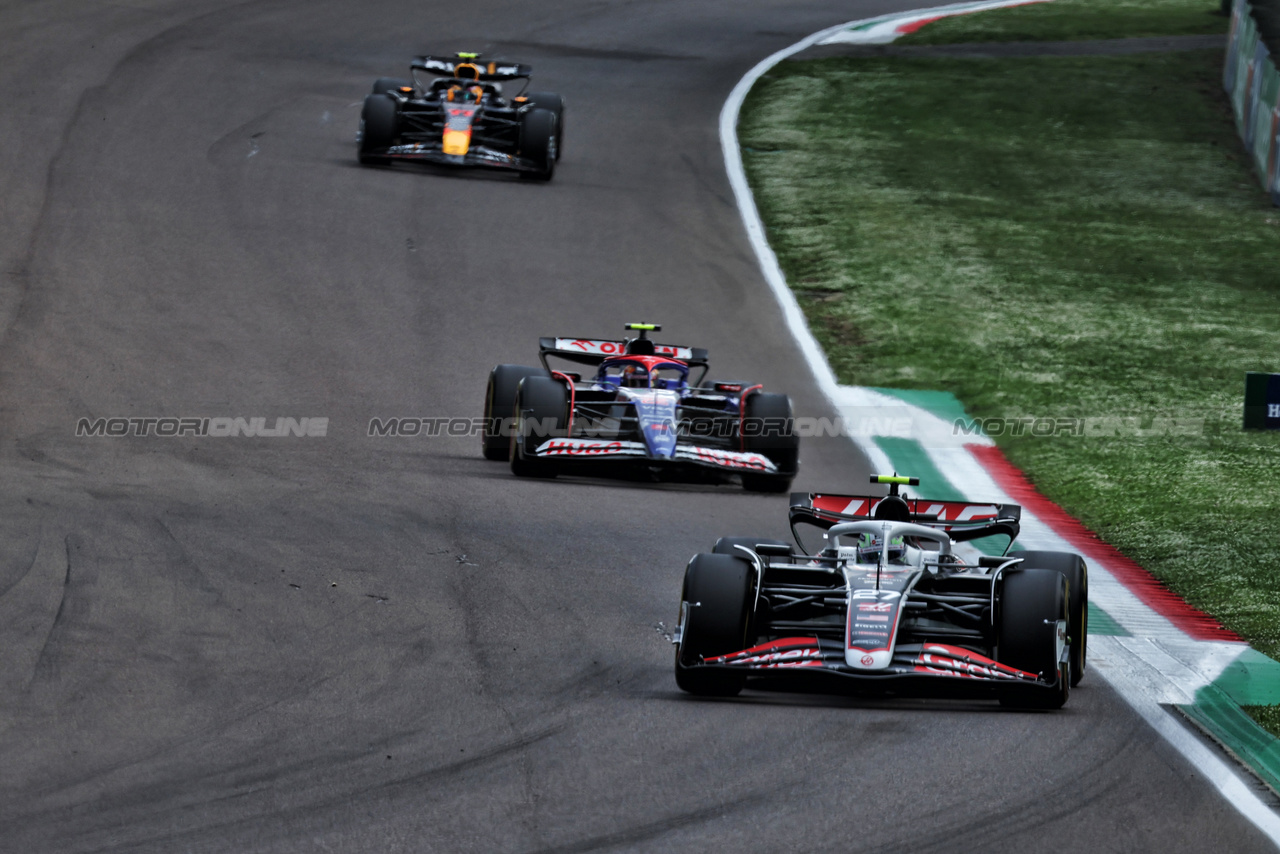 GP IMOLA, Nico Hulkenberg (GER) Haas VF-24.

19.05.2024. Formula 1 World Championship, Rd 7, Emilia Romagna Grand Prix, Imola, Italy, Gara Day.

 - www.xpbimages.com, EMail: requests@xpbimages.com © Copyright: Staley / XPB Images