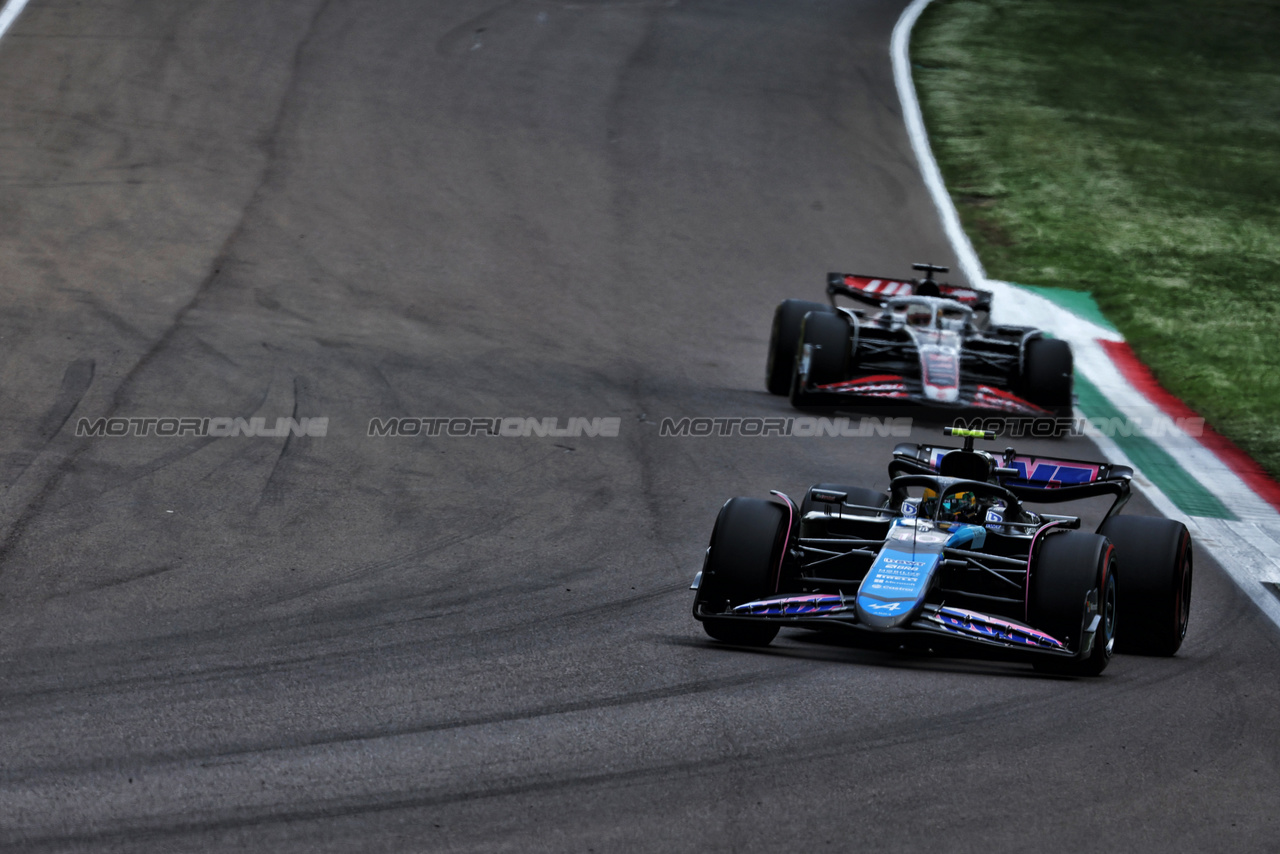 GP IMOLA, Pierre Gasly (FRA) Alpine F1 Team A524.

19.05.2024. Formula 1 World Championship, Rd 7, Emilia Romagna Grand Prix, Imola, Italy, Gara Day.

 - www.xpbimages.com, EMail: requests@xpbimages.com © Copyright: Staley / XPB Images