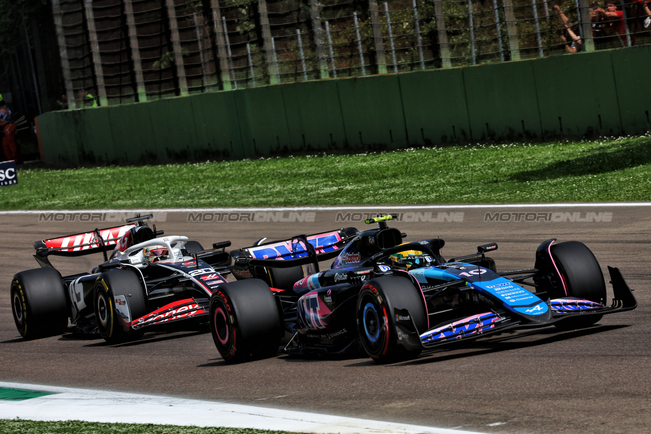 GP IMOLA, Pierre Gasly (FRA) Alpine F1 Team A524.

19.05.2024. Formula 1 World Championship, Rd 7, Emilia Romagna Grand Prix, Imola, Italy, Gara Day.

- www.xpbimages.com, EMail: requests@xpbimages.com © Copyright: Batchelor / XPB Images