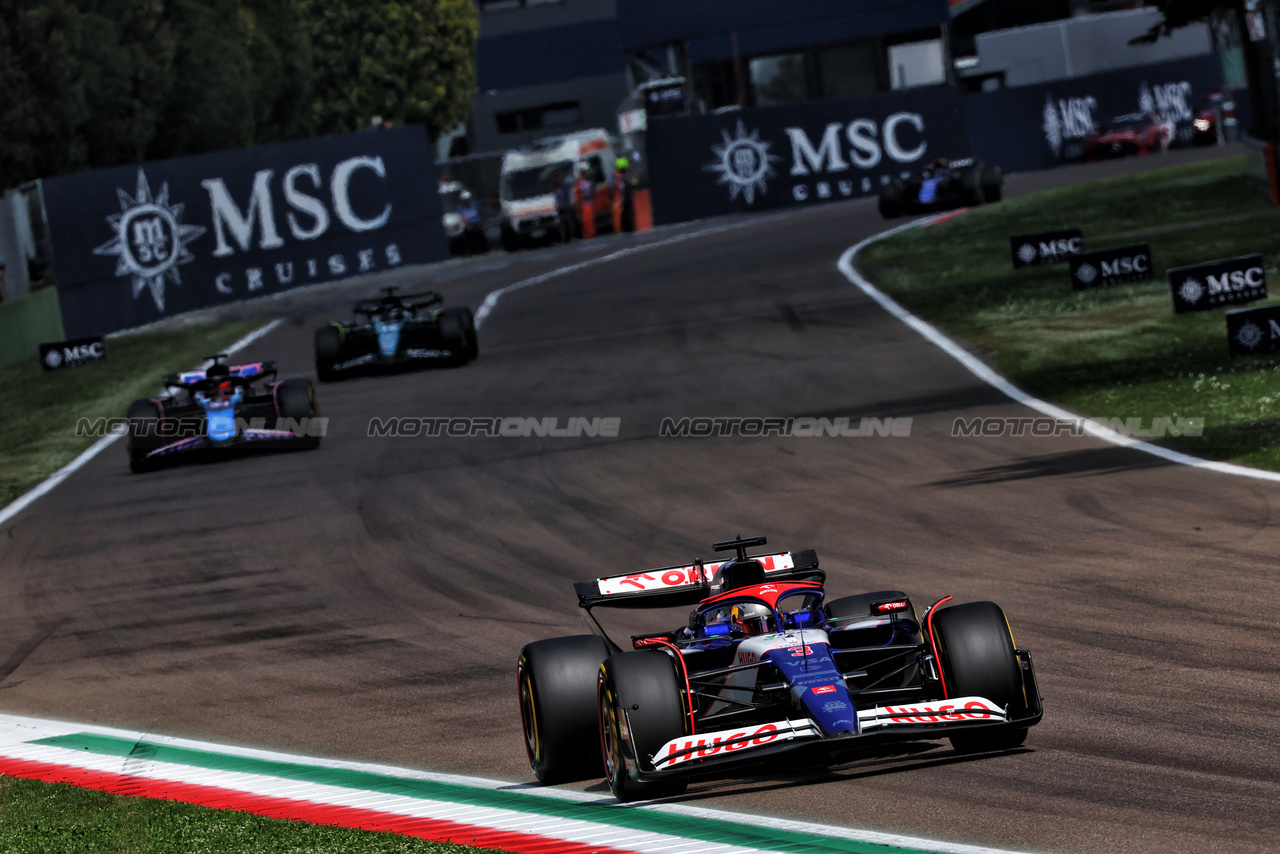 GP IMOLA, Daniel Ricciardo (AUS) RB VCARB 01.

19.05.2024. Formula 1 World Championship, Rd 7, Emilia Romagna Grand Prix, Imola, Italy, Gara Day.

- www.xpbimages.com, EMail: requests@xpbimages.com © Copyright: Batchelor / XPB Images