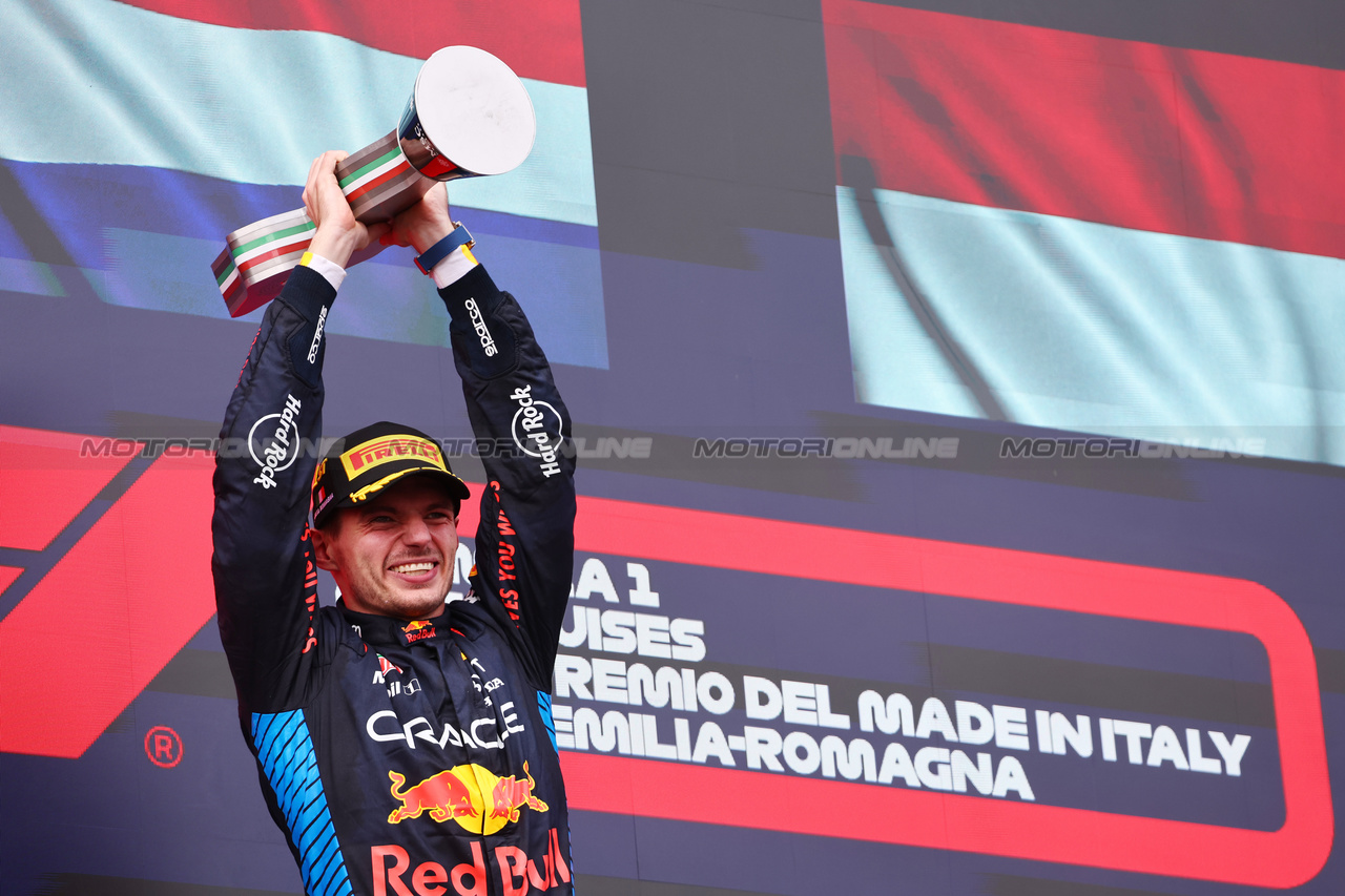 GP IMOLA, 1st place Max Verstappen (NLD) Red Bull Racing.
19.05.2024. Formula 1 World Championship, Rd 7, Emilia Romagna Grand Prix, Imola, Italy, Gara Day.
- www.xpbimages.com, EMail: requests@xpbimages.com © Copyright: Batchelor / XPB Images