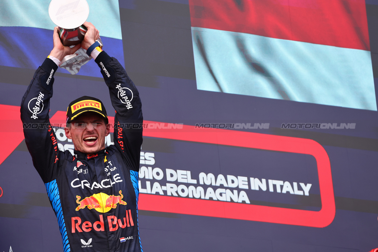 GP IMOLA, 1st place Max Verstappen (NLD) Red Bull Racing.
19.05.2024. Formula 1 World Championship, Rd 7, Emilia Romagna Grand Prix, Imola, Italy, Gara Day.
- www.xpbimages.com, EMail: requests@xpbimages.com © Copyright: Batchelor / XPB Images