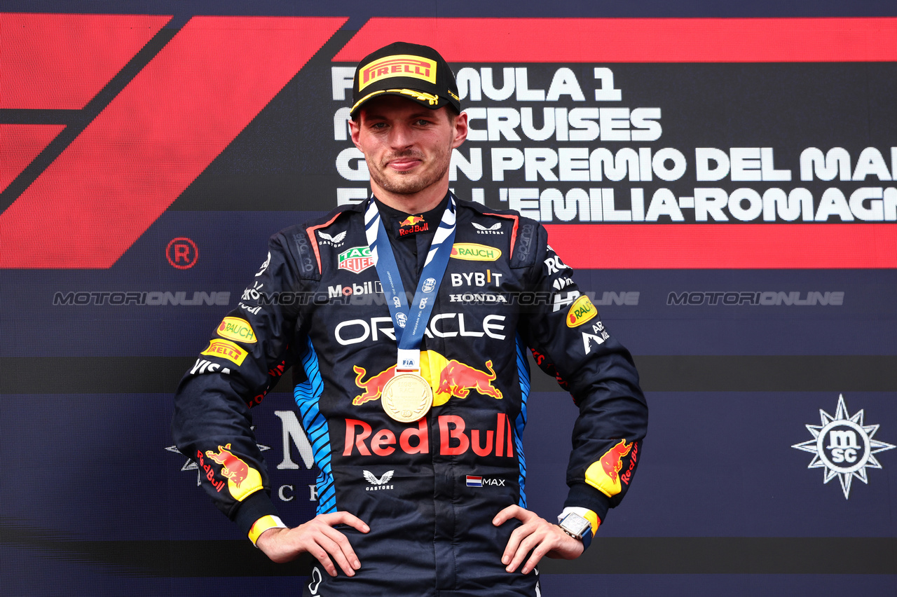 GP IMOLA, Max Verstappen (NLD), Red Bull Racing 
19.05.2024. Formula 1 World Championship, Rd 7, Emilia Romagna Grand Prix, Imola, Italy, Gara Day.
- www.xpbimages.com, EMail: requests@xpbimages.com © Copyright: Charniaux / XPB Images