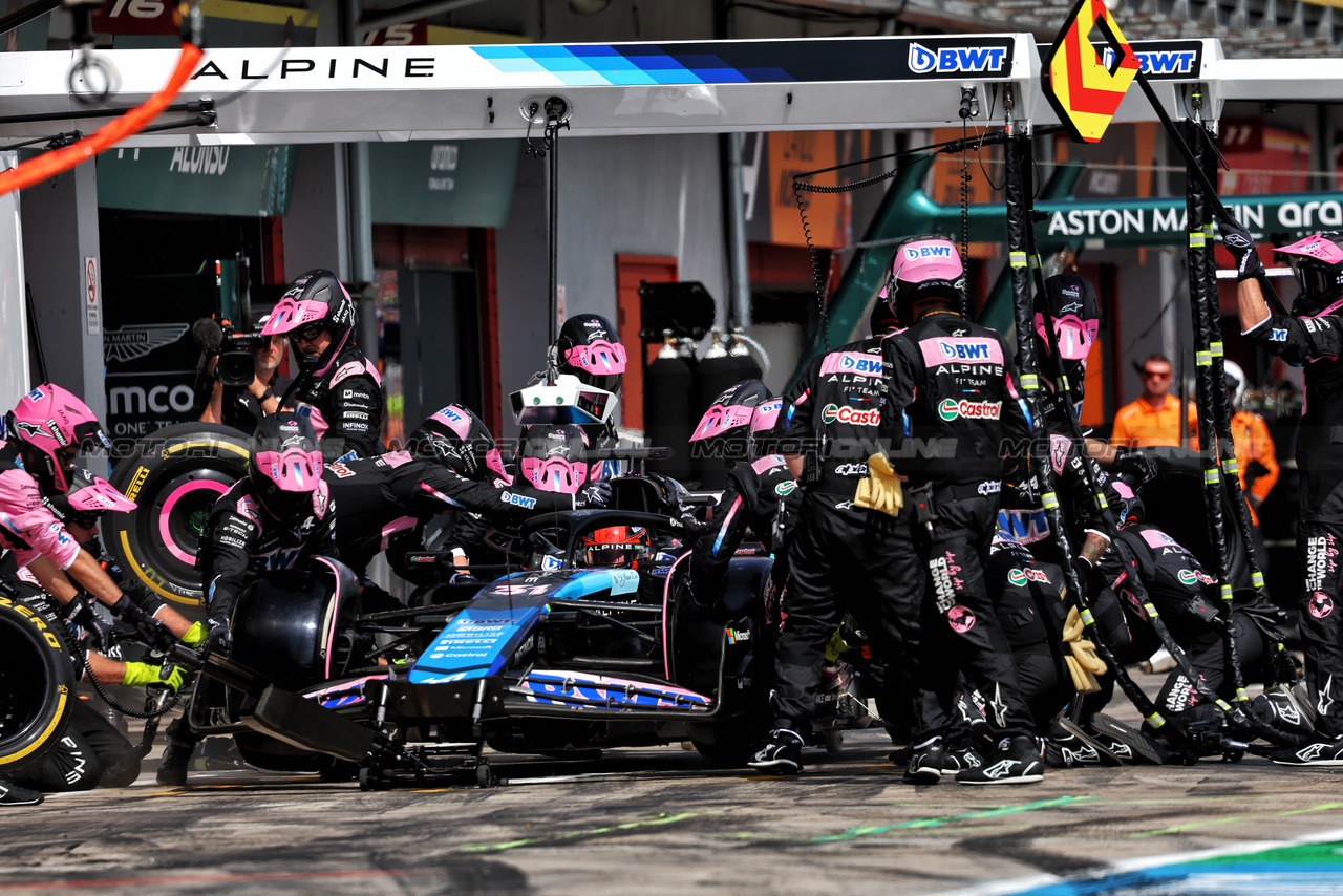 GP IMOLA, Esteban Ocon (FRA) Alpine F1 Team A524 makes a pit stop.

19.05.2024. Formula 1 World Championship, Rd 7, Emilia Romagna Grand Prix, Imola, Italy, Gara Day.

- www.xpbimages.com, EMail: requests@xpbimages.com © Copyright: Charniaux / XPB Images