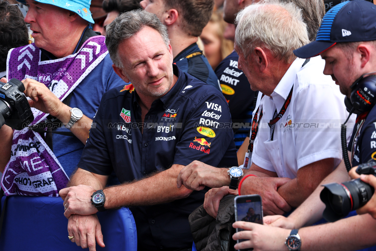 GP IMOLA, (L to R): Christian Horner (GBR) Red Bull Racing Team Principal with Dr Helmut Marko (AUT) Red Bull Motorsport Consultant in parc ferme.

19.05.2024. Formula 1 World Championship, Rd 7, Emilia Romagna Grand Prix, Imola, Italy, Gara Day.

 - www.xpbimages.com, EMail: requests@xpbimages.com © Copyright: Staley / XPB Images
