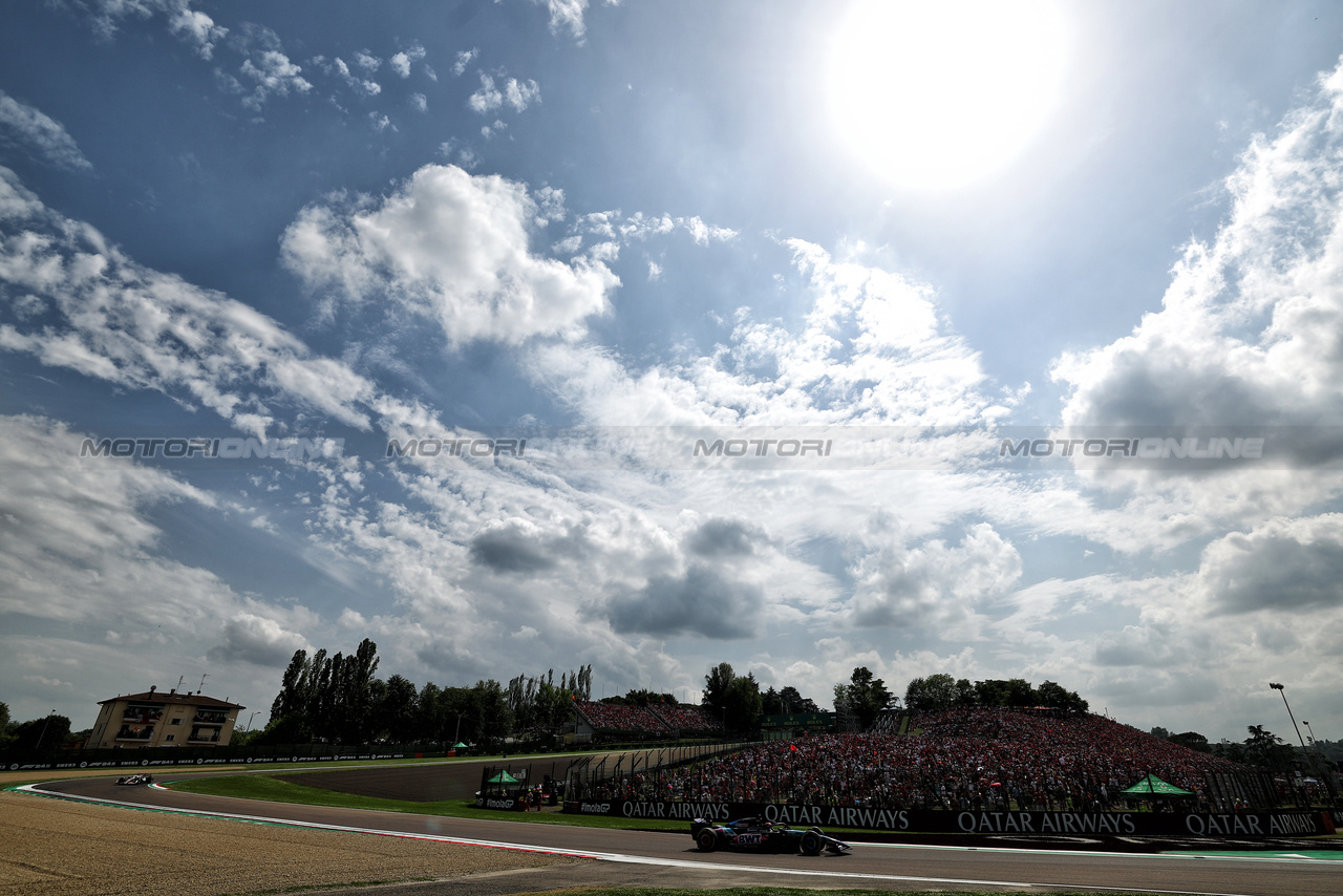 GP IMOLA, Esteban Ocon (FRA) Alpine F1 Team A524.

19.05.2024. Formula 1 World Championship, Rd 7, Emilia Romagna Grand Prix, Imola, Italy, Gara Day.

 - www.xpbimages.com, EMail: requests@xpbimages.com © Copyright: Coates / XPB Images