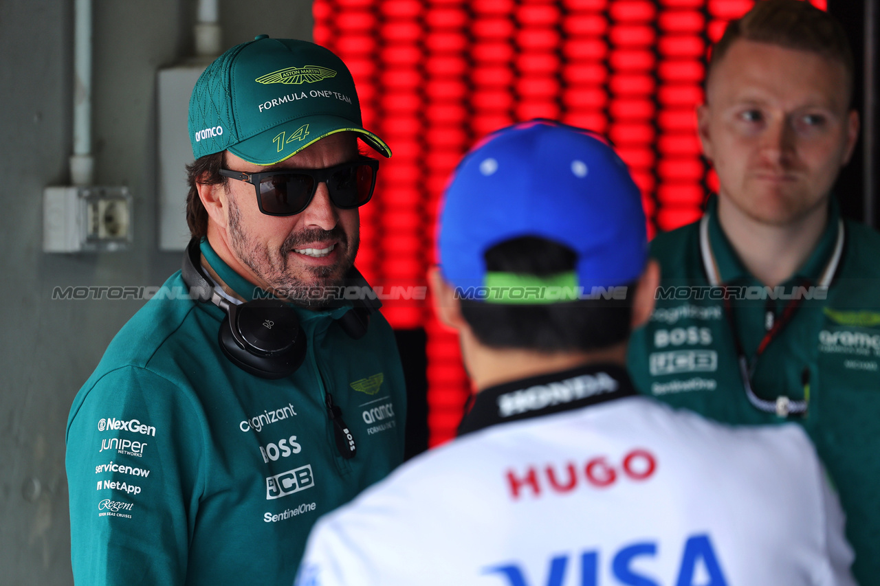 GP IMOLA, Fernando Alonso (ESP) Aston Martin F1 Team on the drivers' parade.

19.05.2024. Formula 1 World Championship, Rd 7, Emilia Romagna Grand Prix, Imola, Italy, Gara Day.

 - www.xpbimages.com, EMail: requests@xpbimages.com © Copyright: Staley / XPB Images