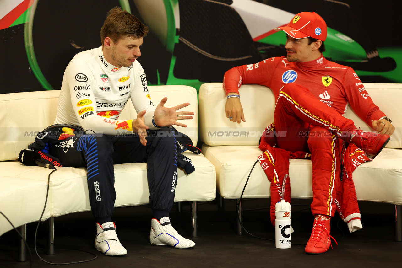 GP IMOLA, (L to R): Max Verstappen (NLD) Red Bull Racing; e Charles Leclerc (MON) Ferrari, in the post race FIA Press Conference.

19.05.2024. Formula 1 World Championship, Rd 7, Emilia Romagna Grand Prix, Imola, Italy, Gara Day.

 - www.xpbimages.com, EMail: requests@xpbimages.com © Copyright: Staley / XPB Images